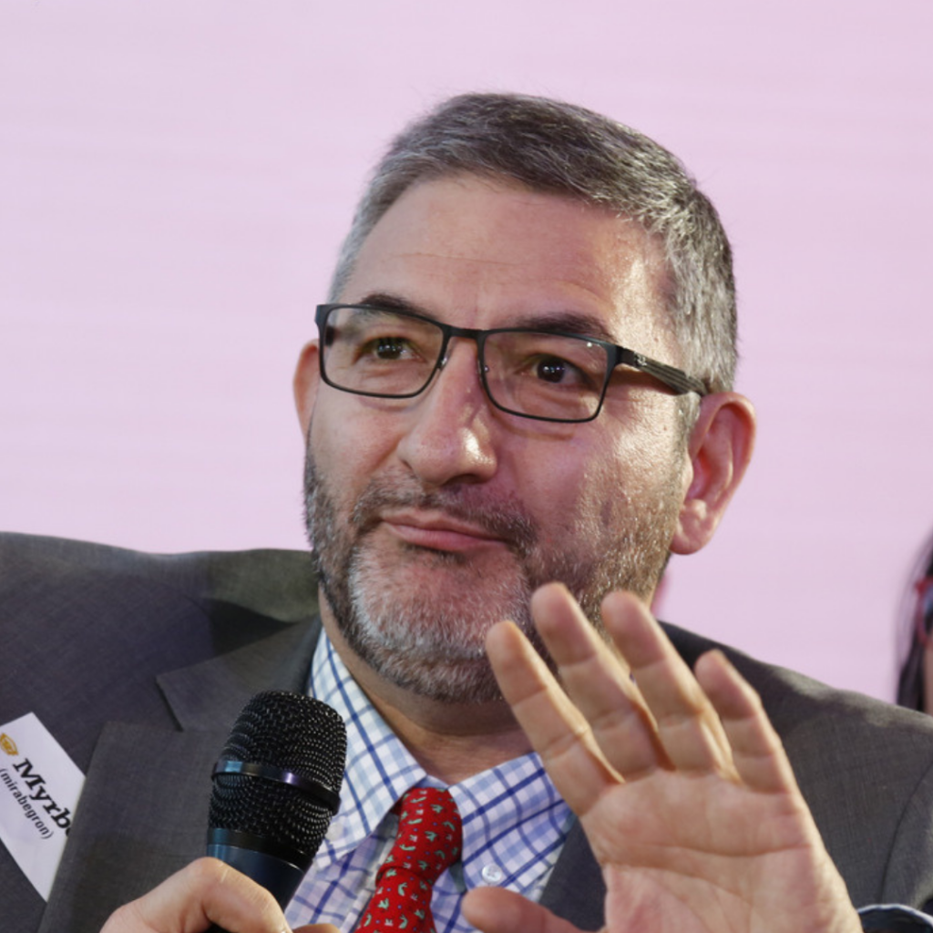 Alvaro Gutiérrez M, MD.